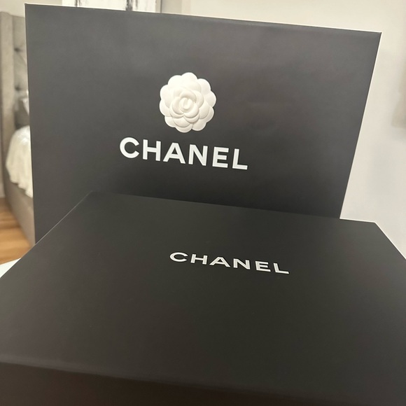 AUTHENTIC 2024 CHANEL Mini Coco Top Handle - Picture 7 of 7